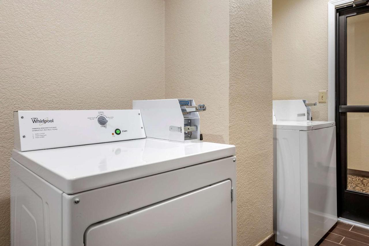 Comfort Inn Near Kokomo Speedway Экстерьер фото