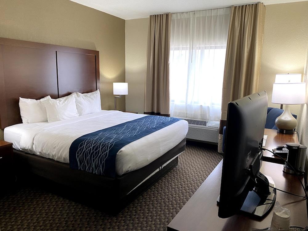 Comfort Inn Near Kokomo Speedway Экстерьер фото