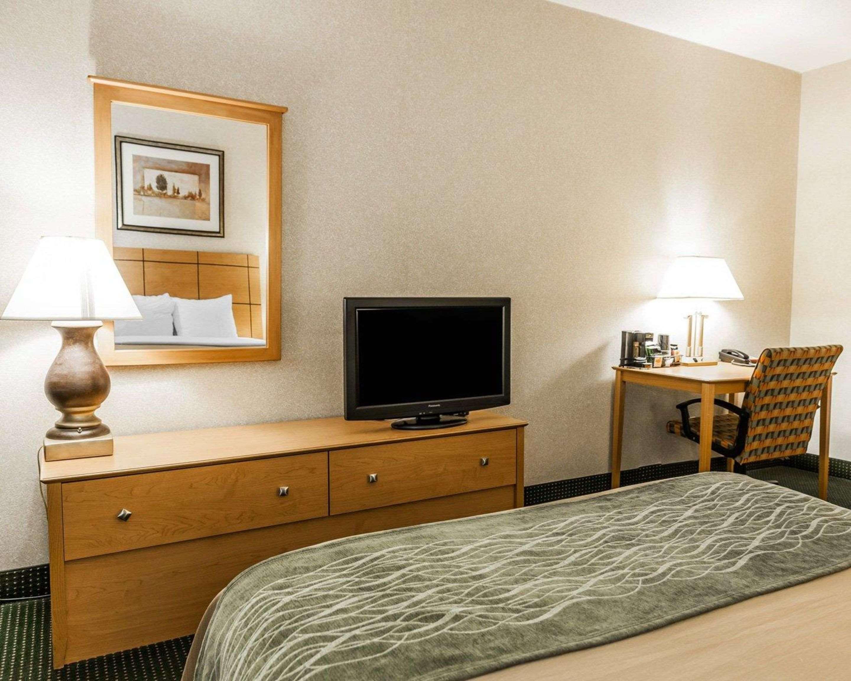 Comfort Inn Near Kokomo Speedway Экстерьер фото