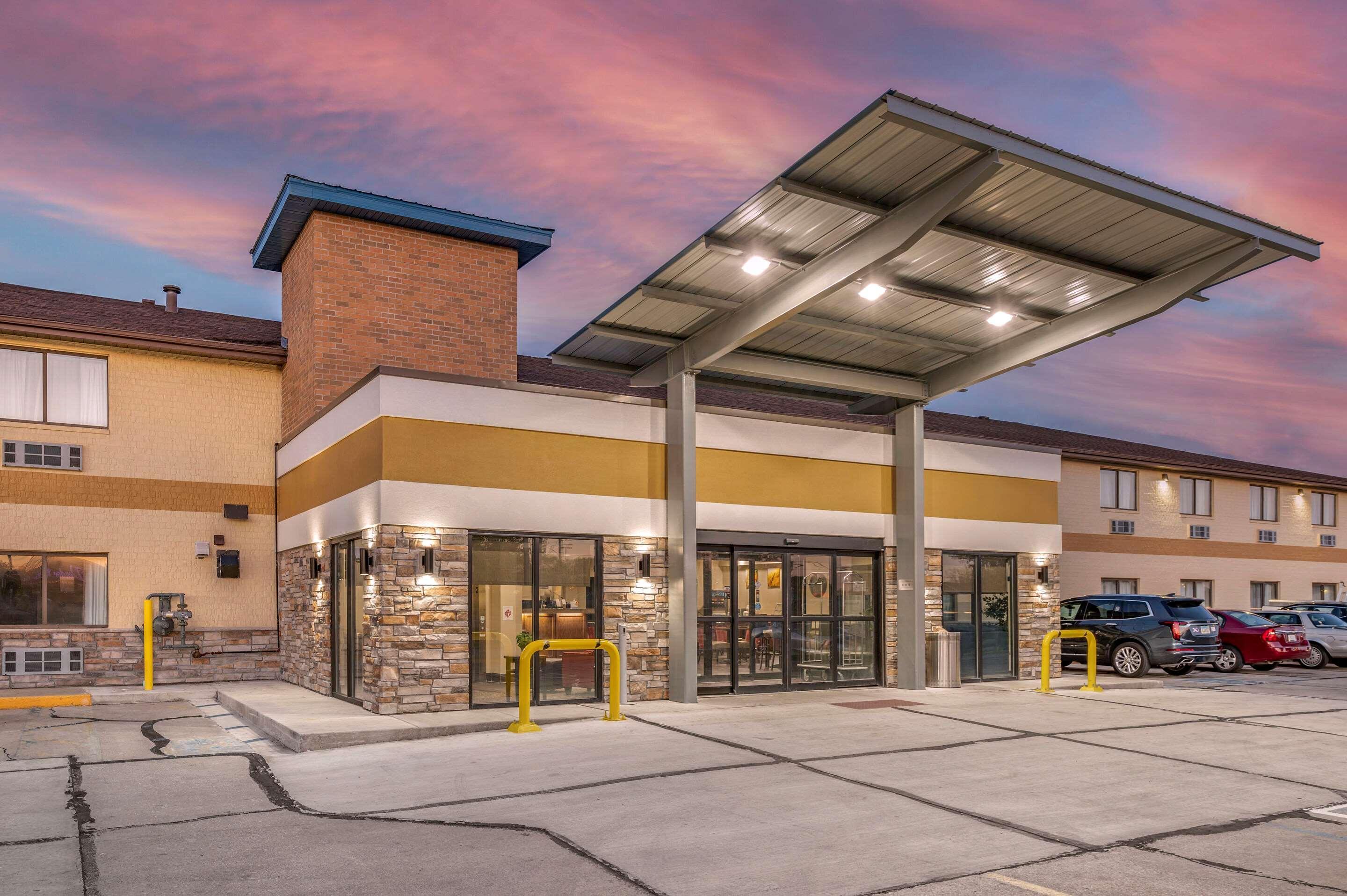 Comfort Inn Near Kokomo Speedway Экстерьер фото