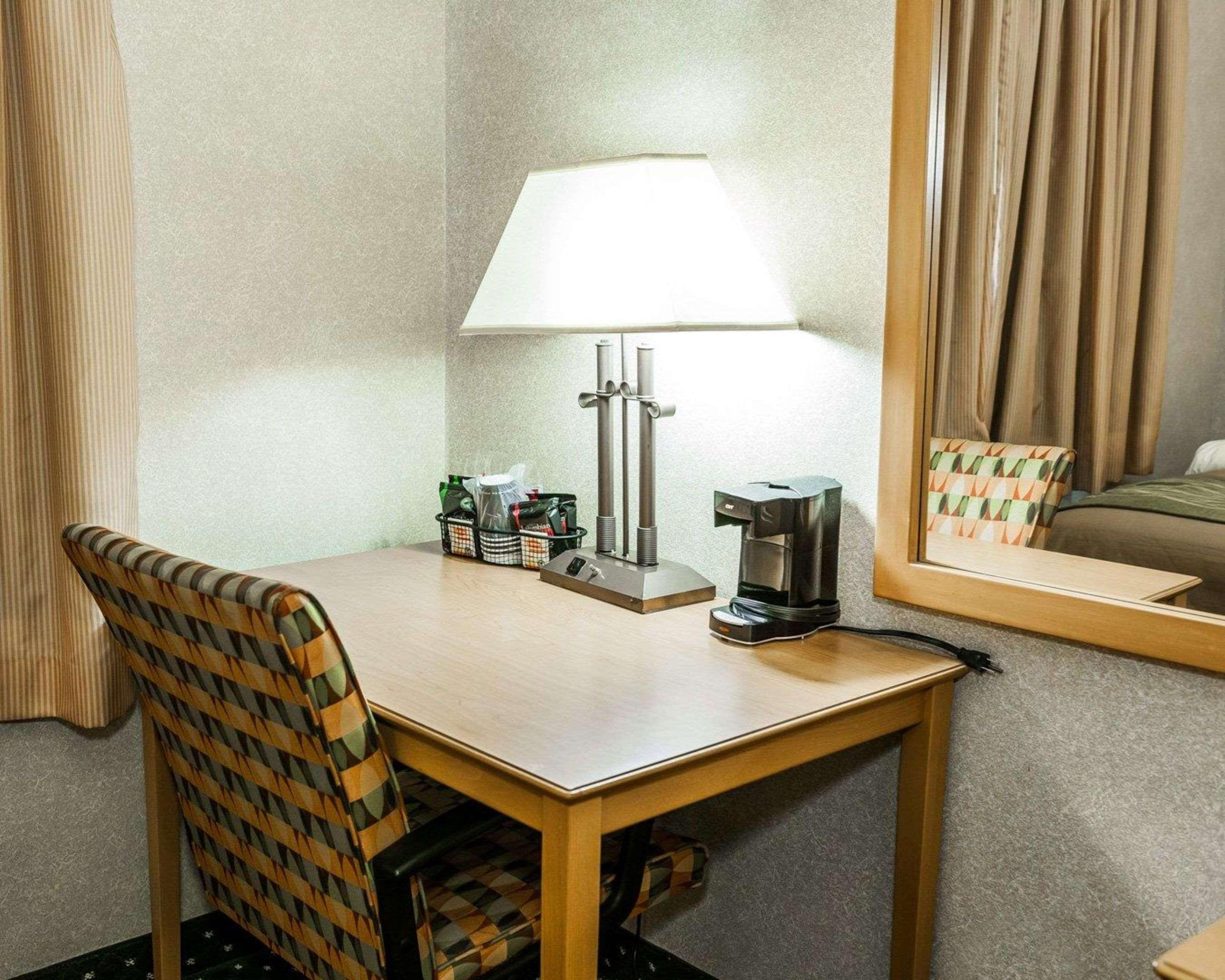 Comfort Inn Near Kokomo Speedway Экстерьер фото