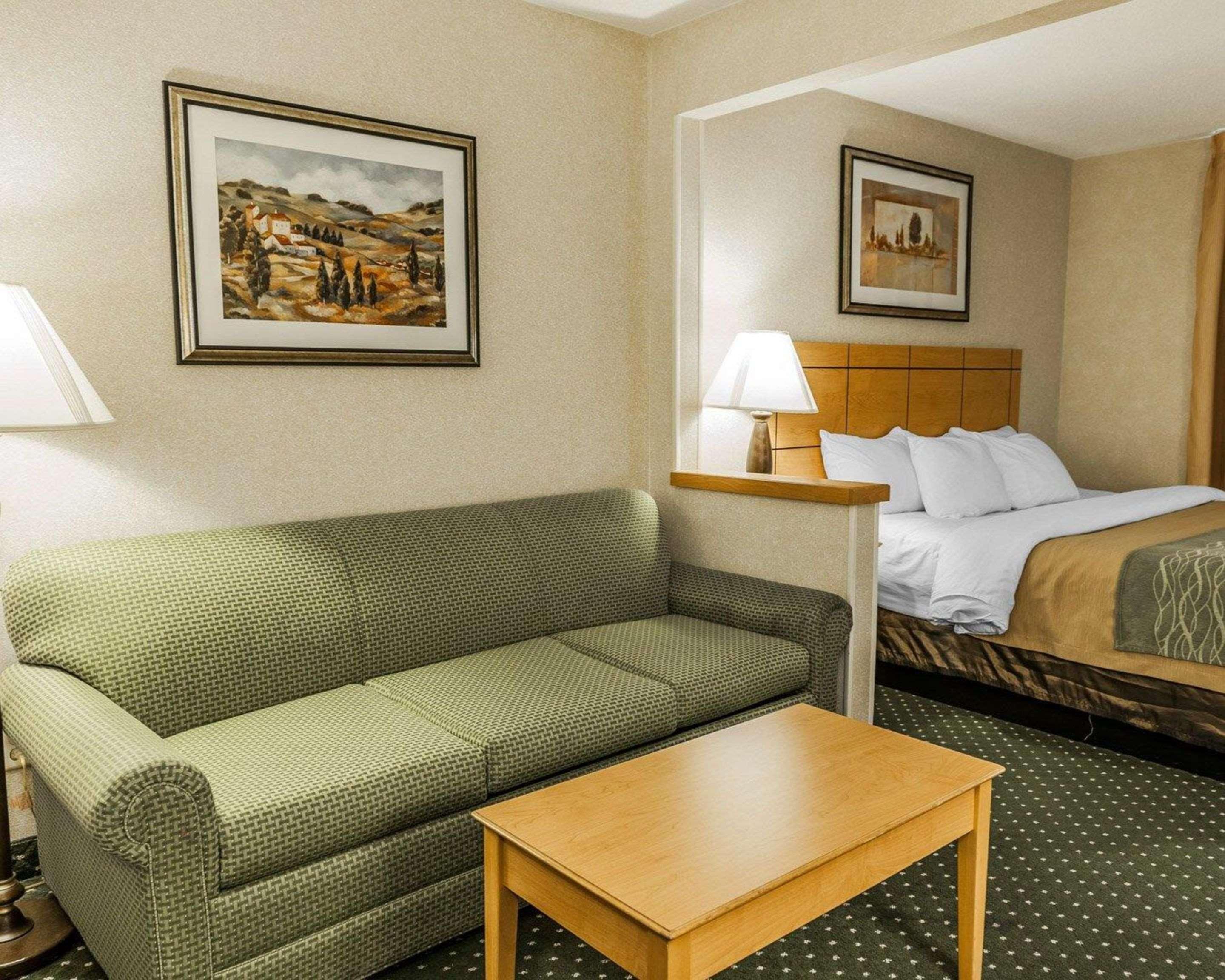 Comfort Inn Near Kokomo Speedway Экстерьер фото