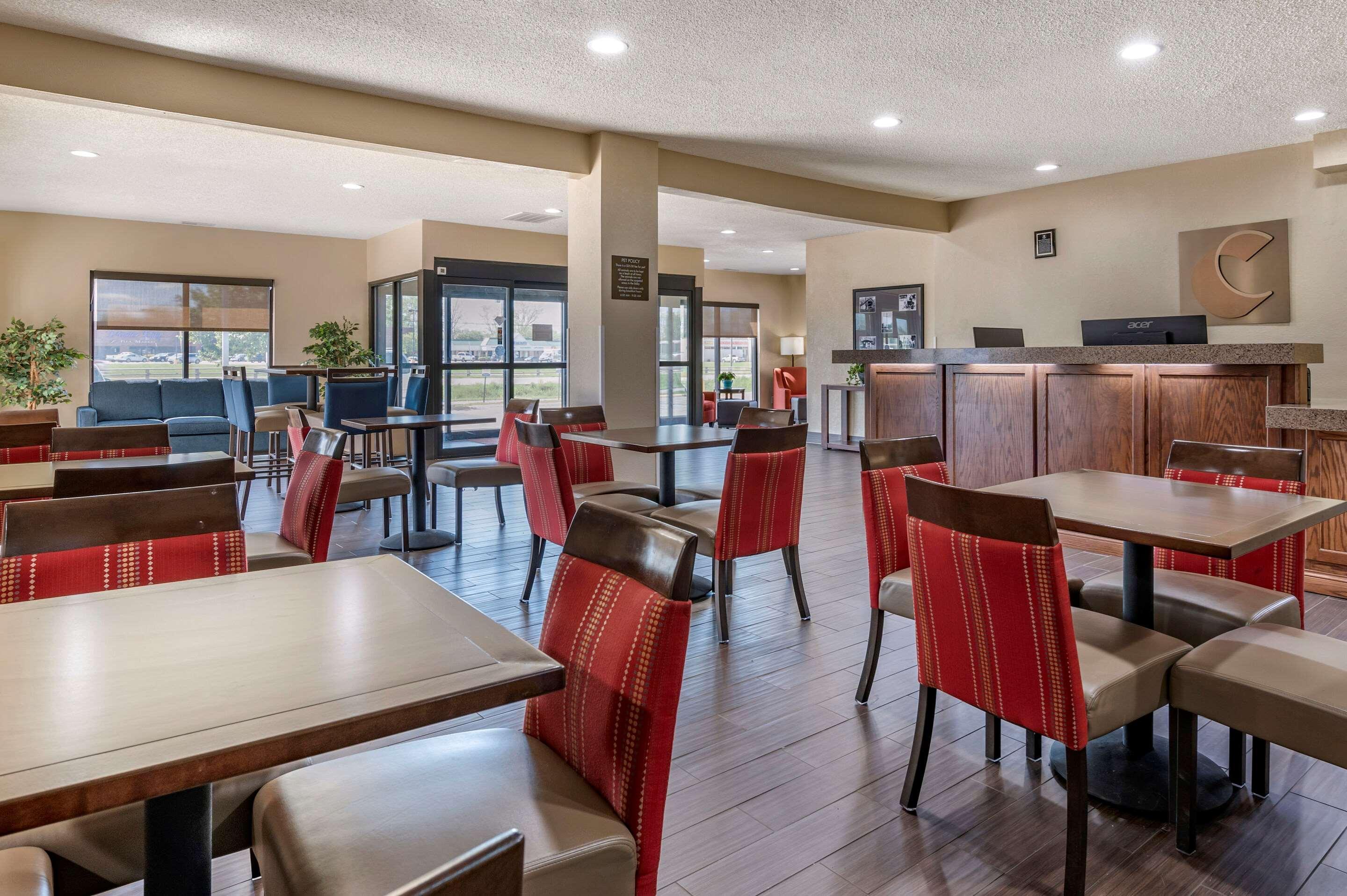 Comfort Inn Near Kokomo Speedway Экстерьер фото
